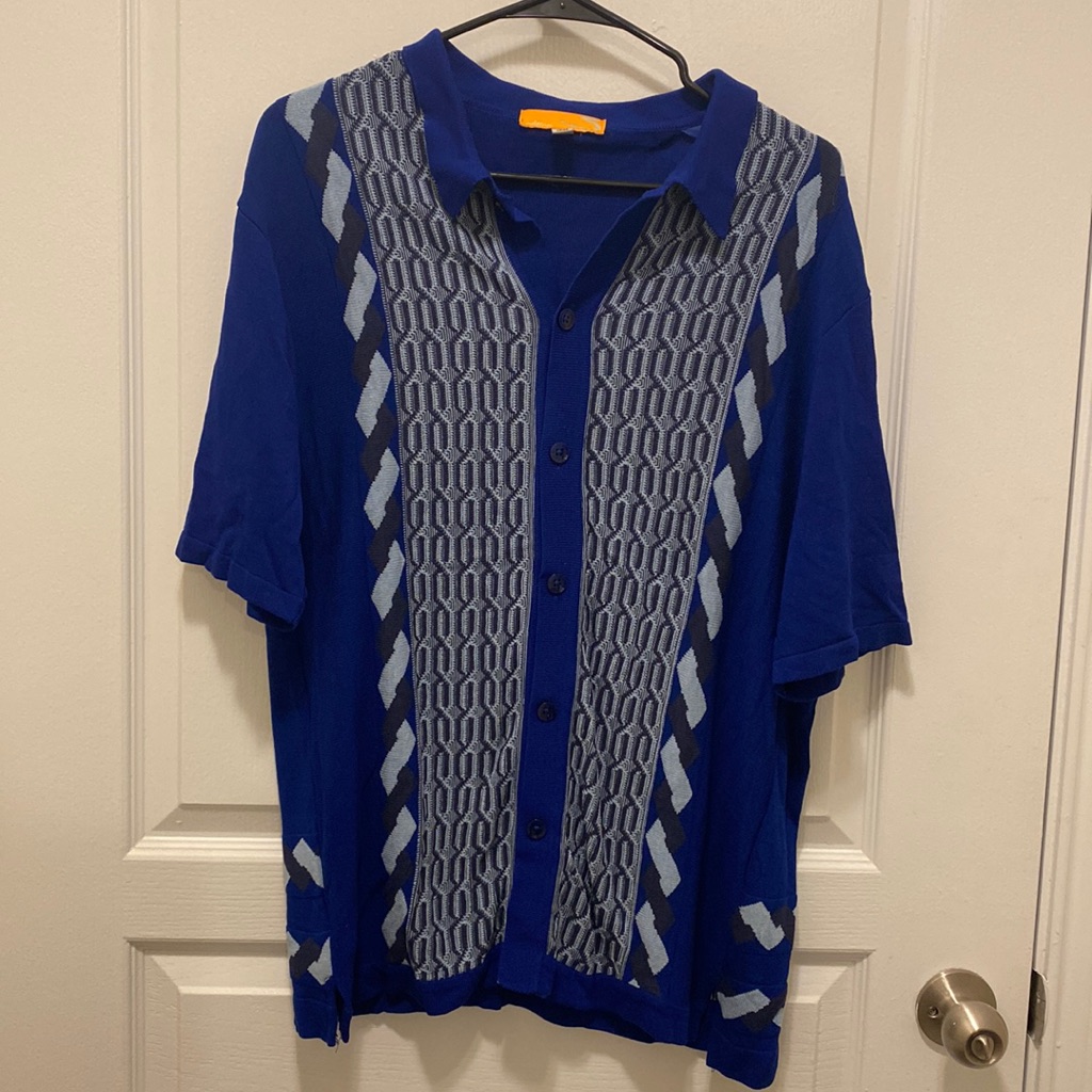 Lightweight Sweater Button Down